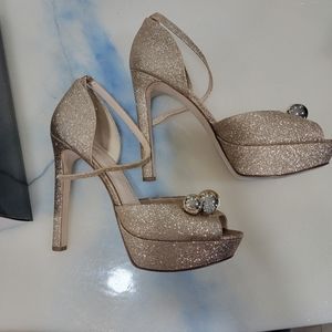 Nine West Vidah, gold, size 9.5